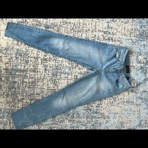Lucky Brand, 00, Light Blue Wash.